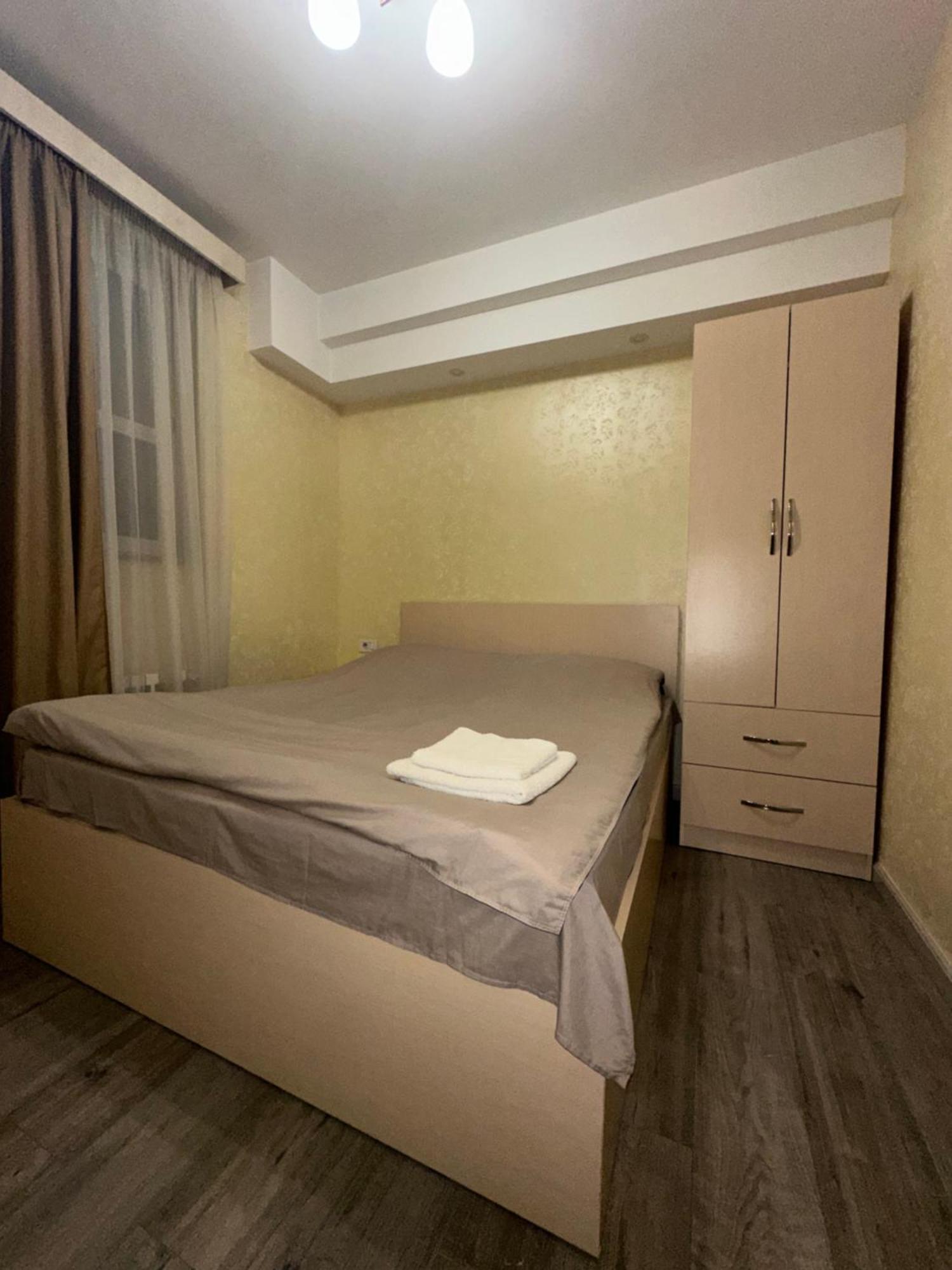 Comfortable Apartment In Center Jerevan Buitenkant foto