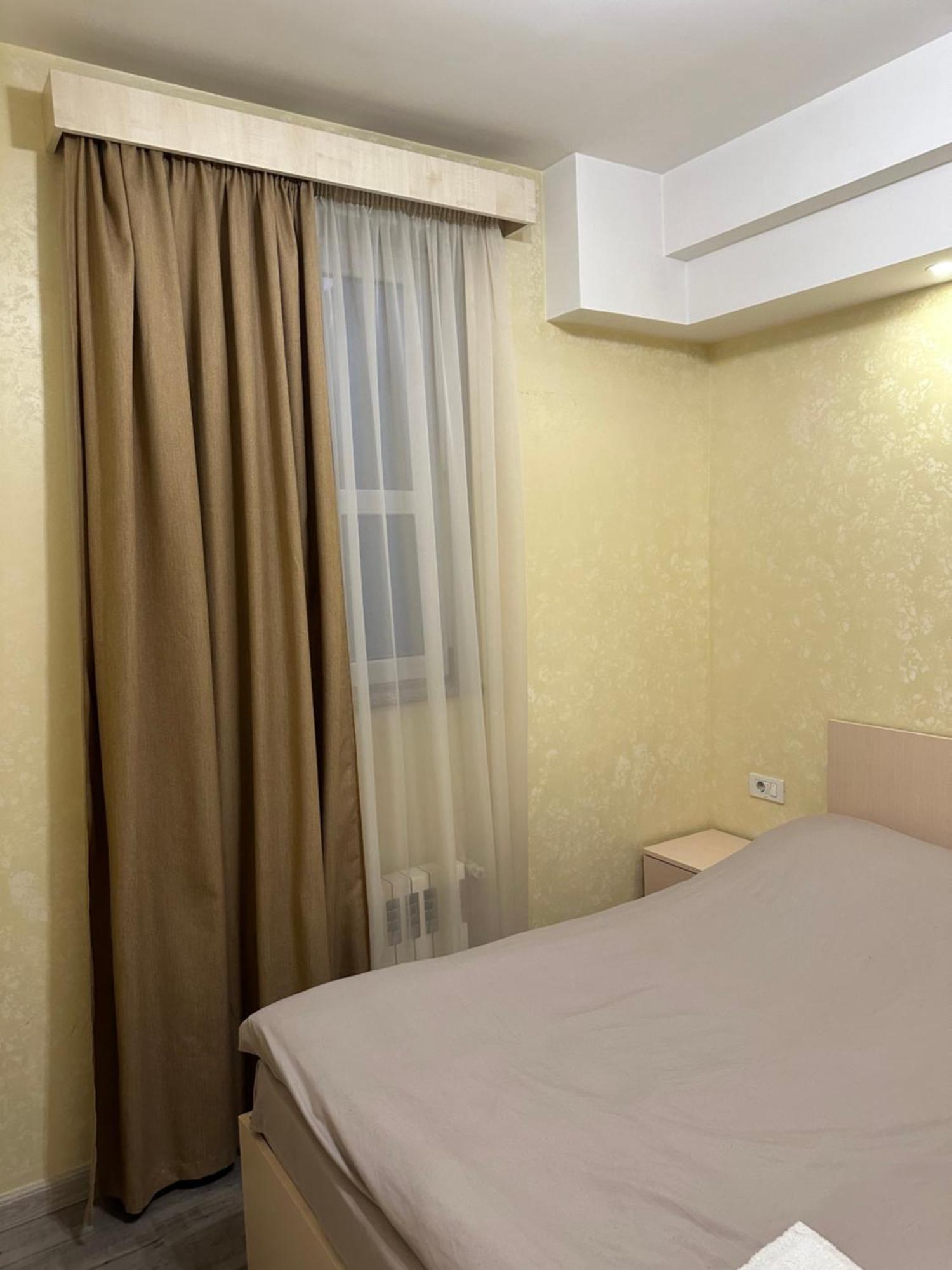 Comfortable Apartment In Center Jerevan Buitenkant foto