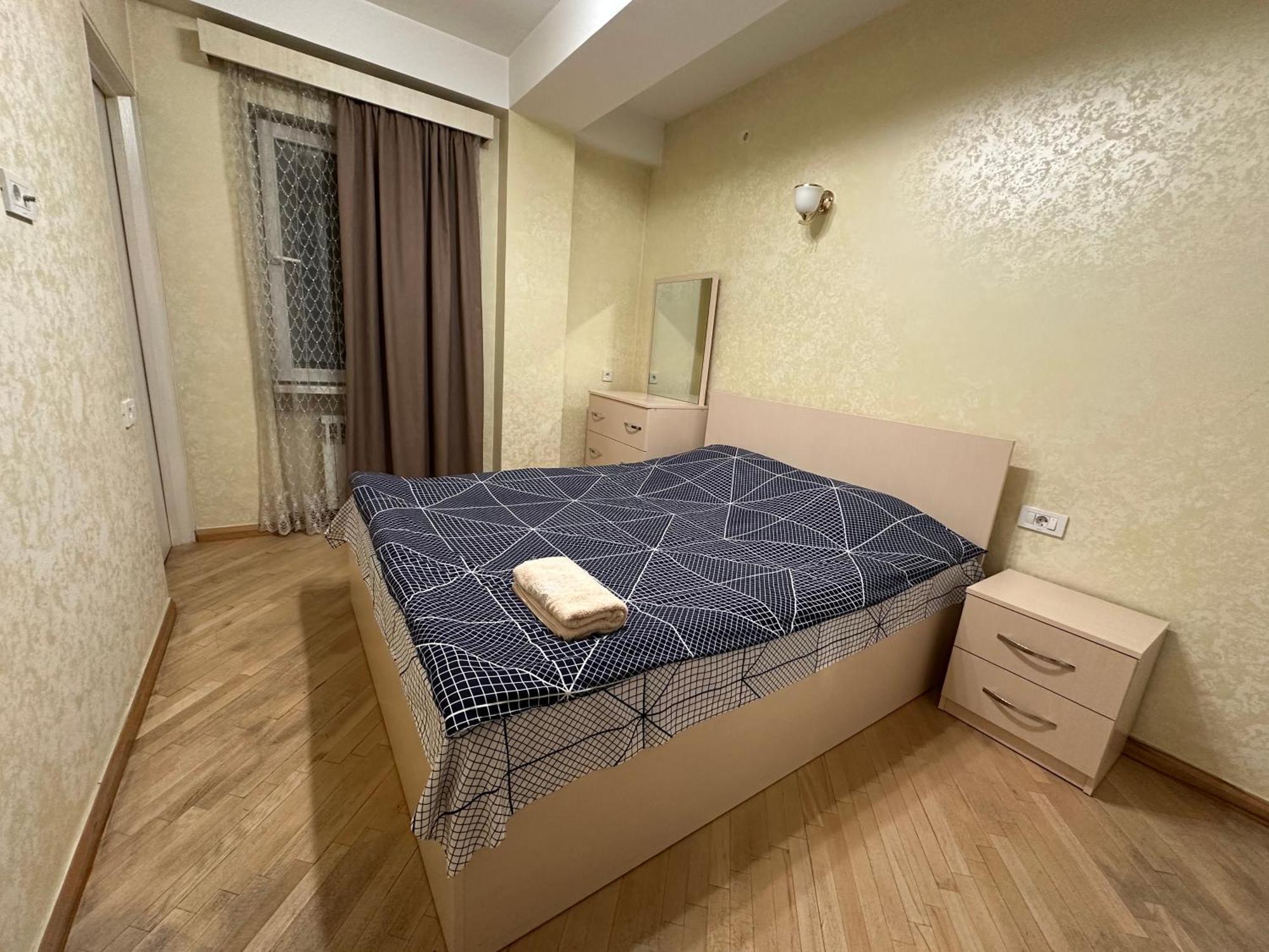 Comfortable Apartment In Center Jerevan Buitenkant foto