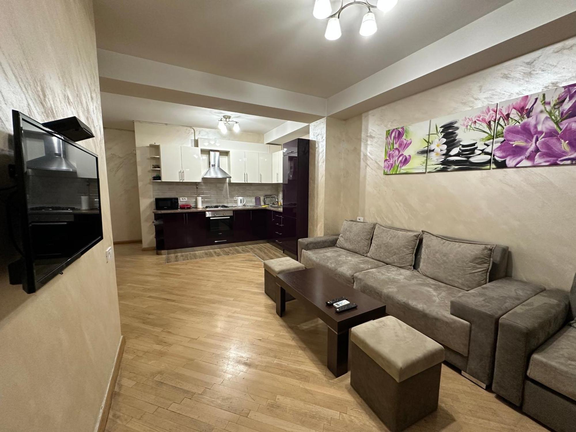 Comfortable Apartment In Center Jerevan Buitenkant foto